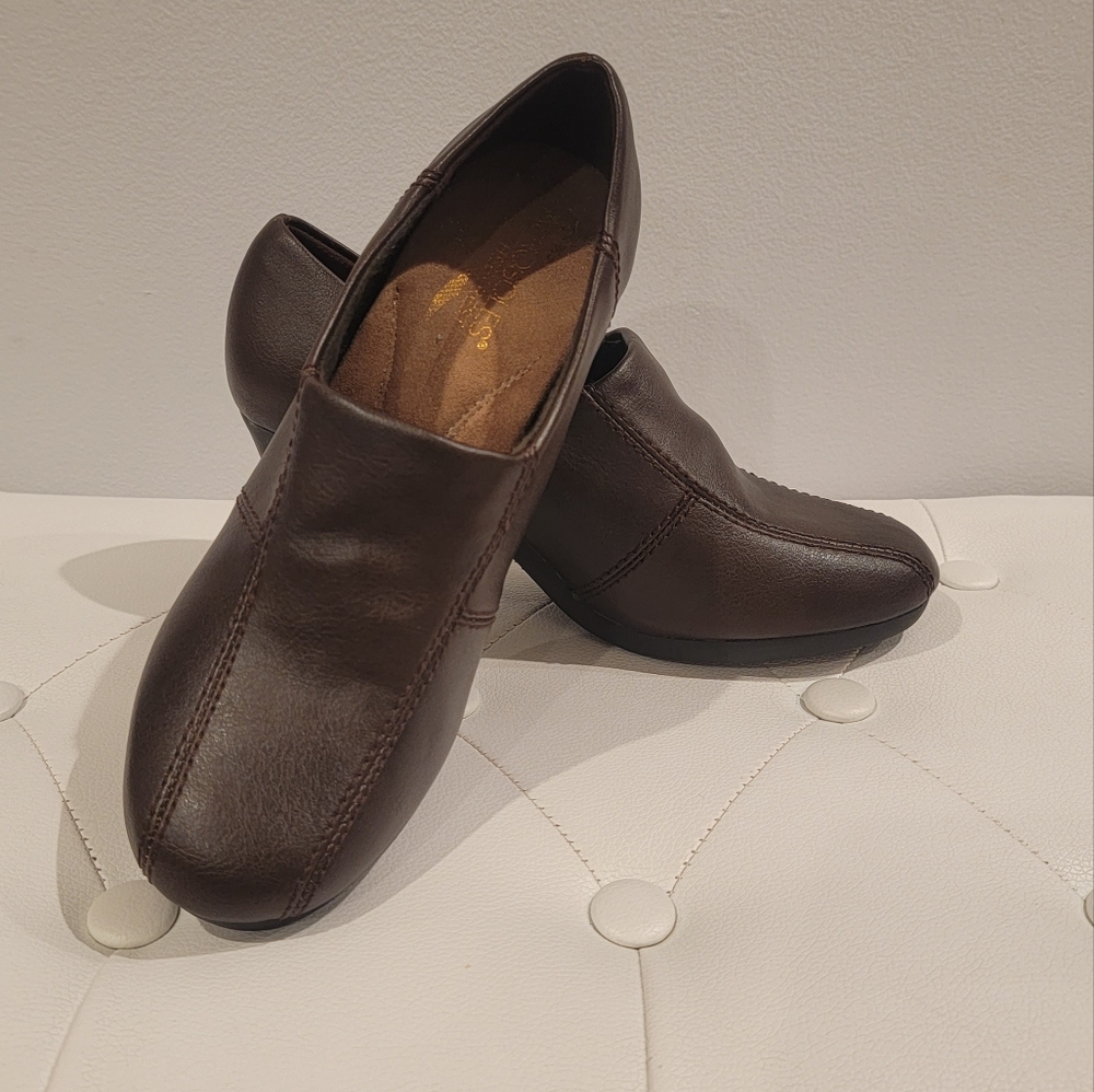 Aerosoles Heel Rest Isere River Women's Booties Block Heel Slip On Chocolate